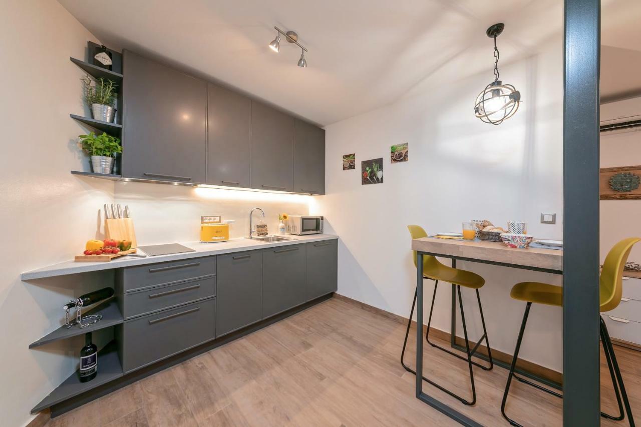 Mariva Downtown Studio Rovinj Exterior foto
